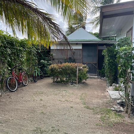 Poe Guesthouse Rangiroa Exterior photo
